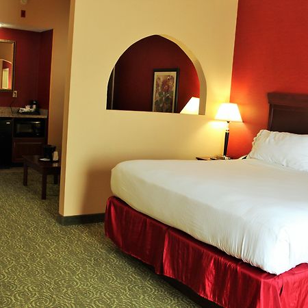 Holiday Inn Express & Suites Troy By Ihg Екстериор снимка