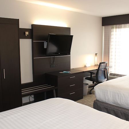 Holiday Inn Express & Suites Troy, An Ihg Hotel Екстериор снимка