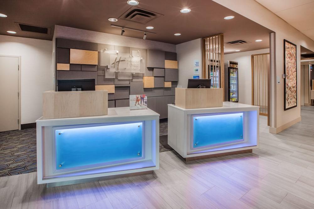 Holiday Inn Express & Suites Troy By Ihg Екстериор снимка