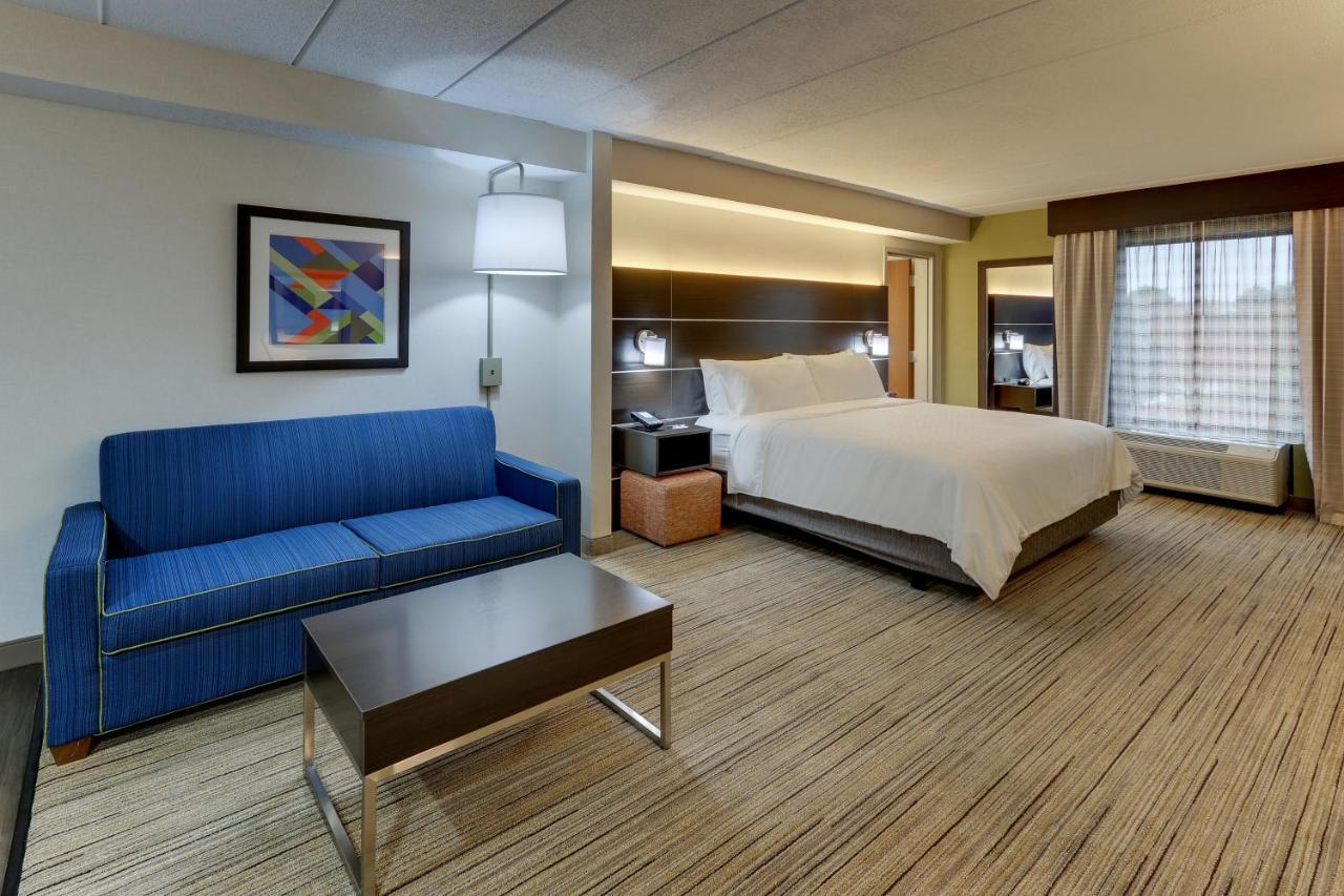 Holiday Inn Express & Suites Troy By Ihg Екстериор снимка