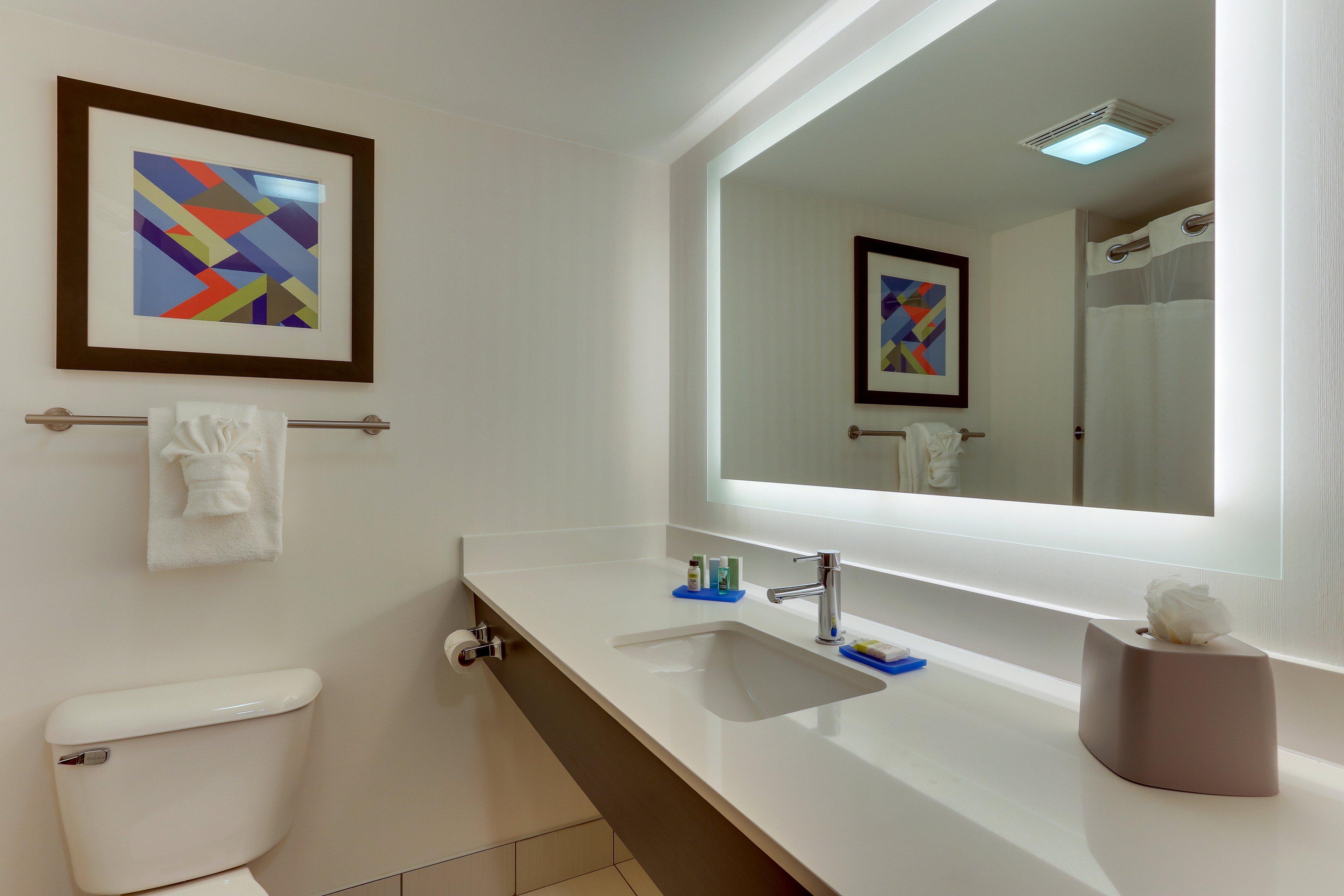 Holiday Inn Express & Suites Troy By Ihg Екстериор снимка