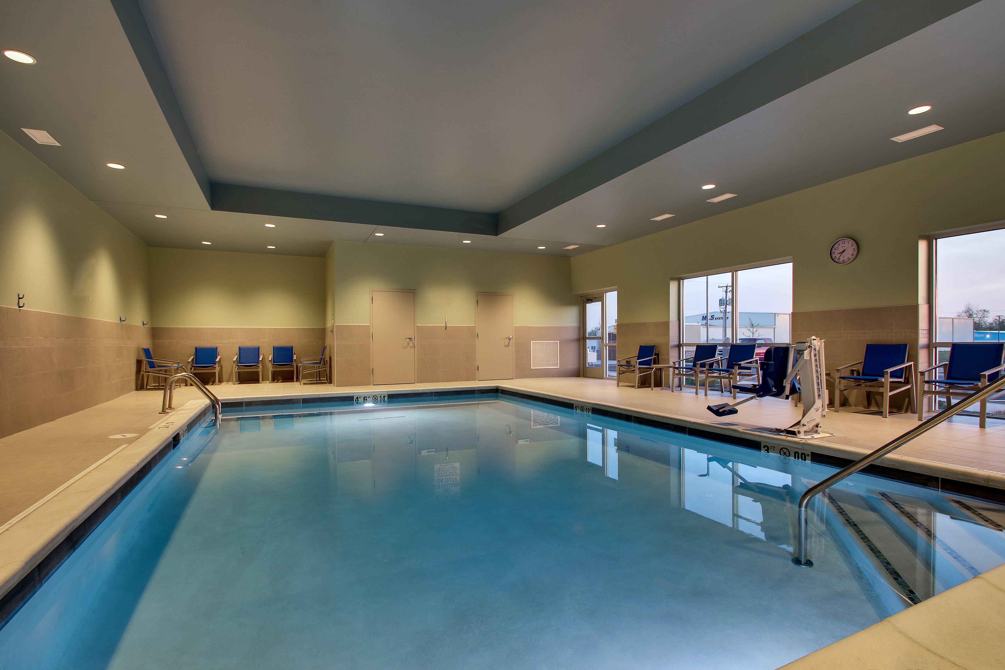 Holiday Inn Express & Suites Troy By Ihg Екстериор снимка