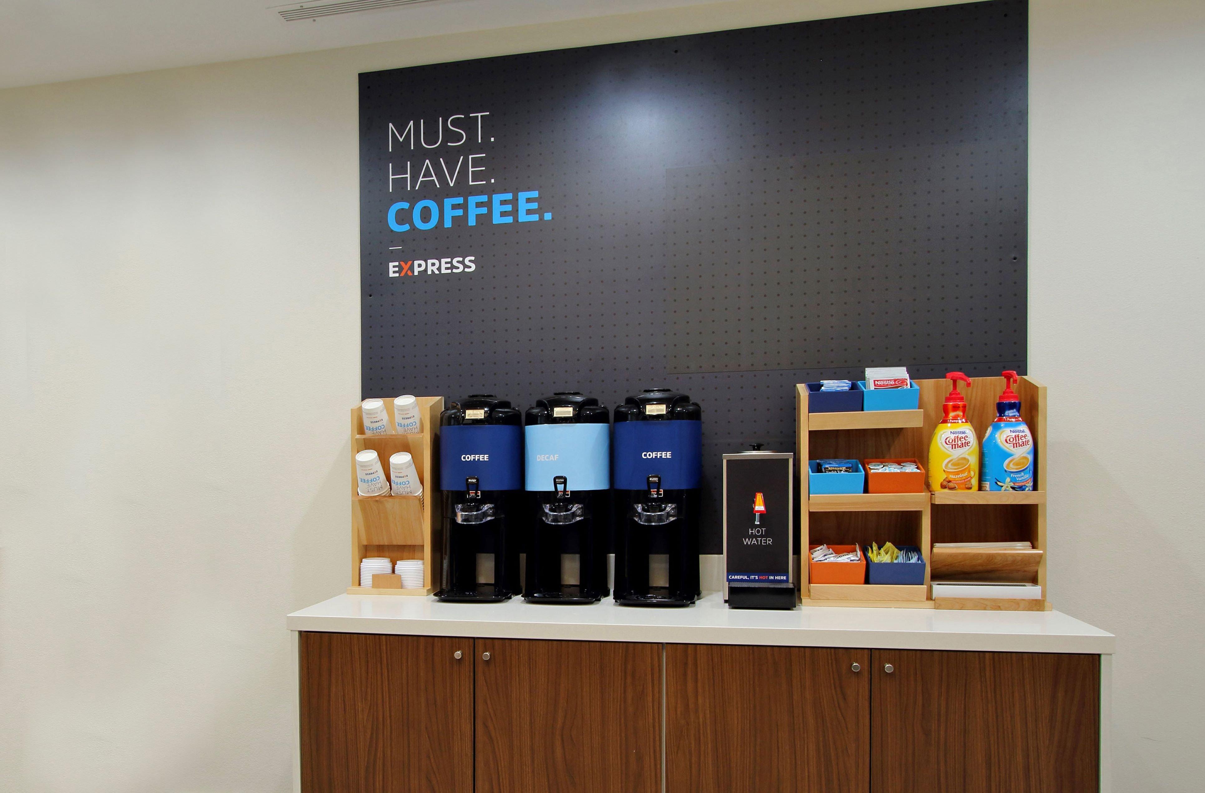 Holiday Inn Express & Suites Troy By Ihg Екстериор снимка