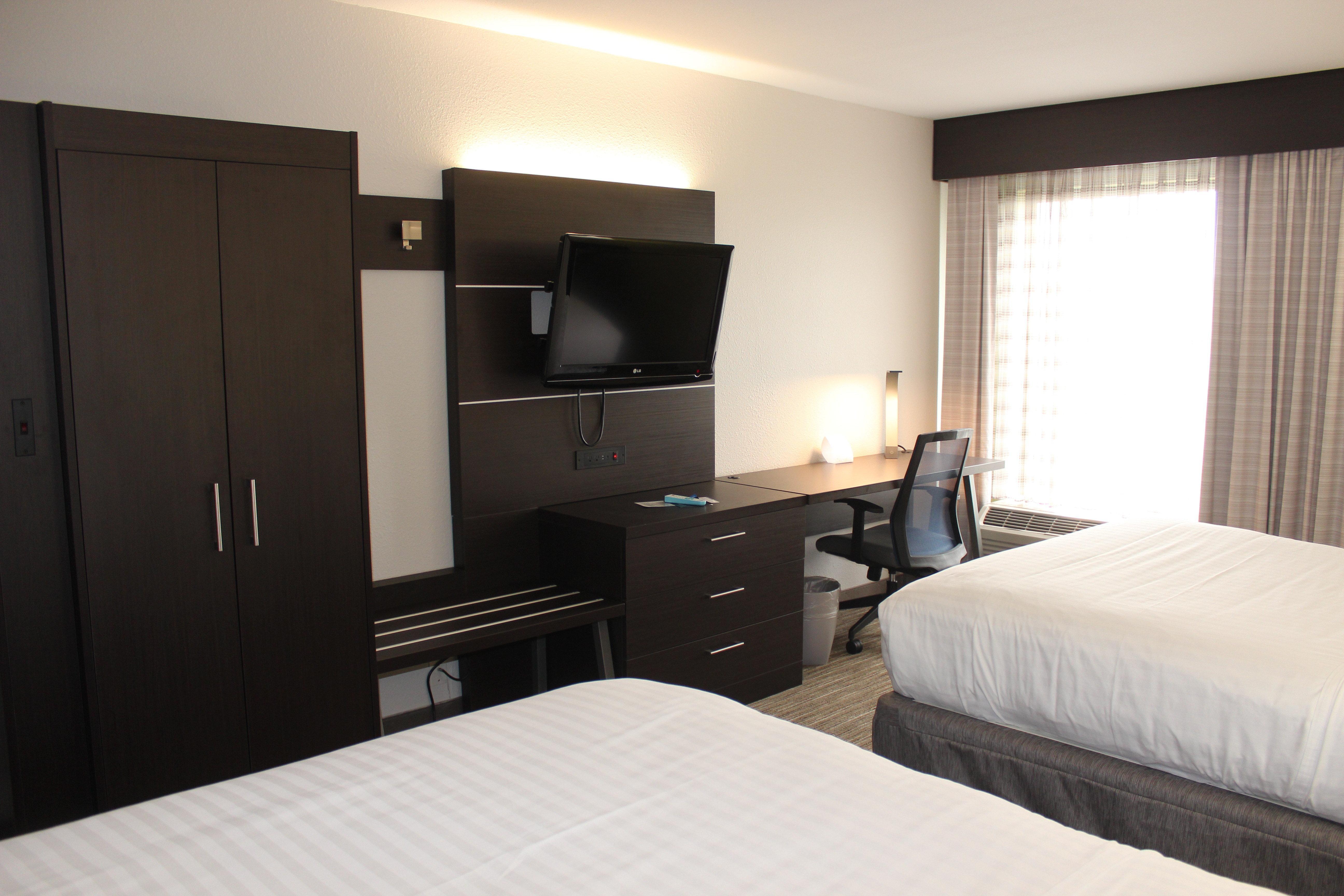 Holiday Inn Express & Suites Troy By Ihg Екстериор снимка