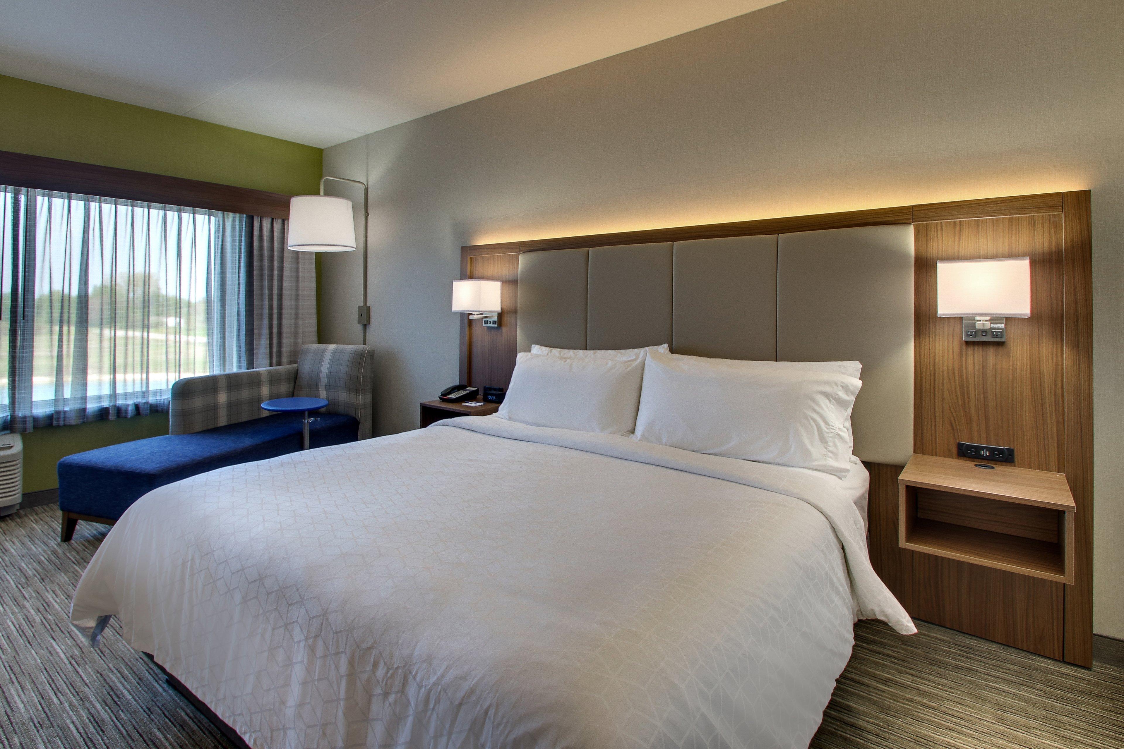 Holiday Inn Express & Suites Troy By Ihg Екстериор снимка