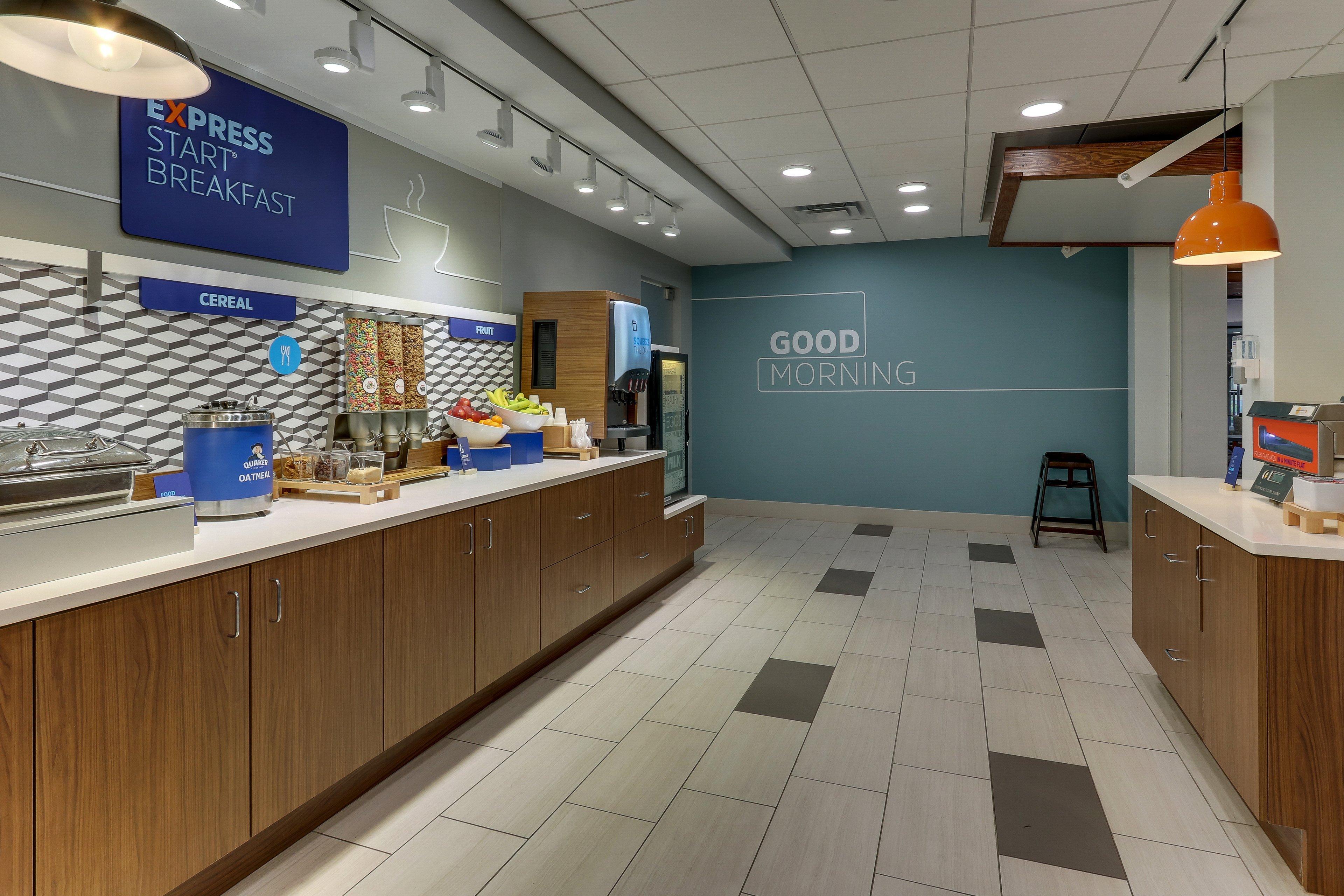 Holiday Inn Express & Suites Troy By Ihg Екстериор снимка