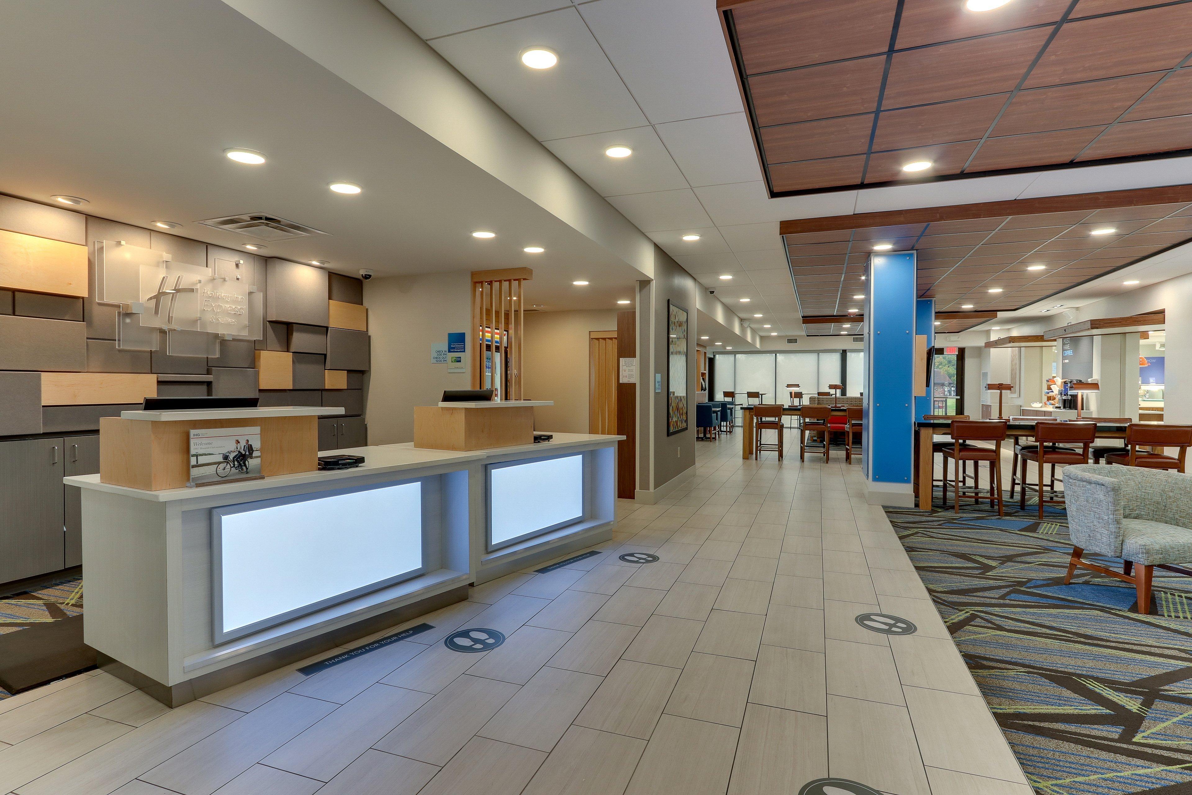 Holiday Inn Express & Suites Troy By Ihg Екстериор снимка
